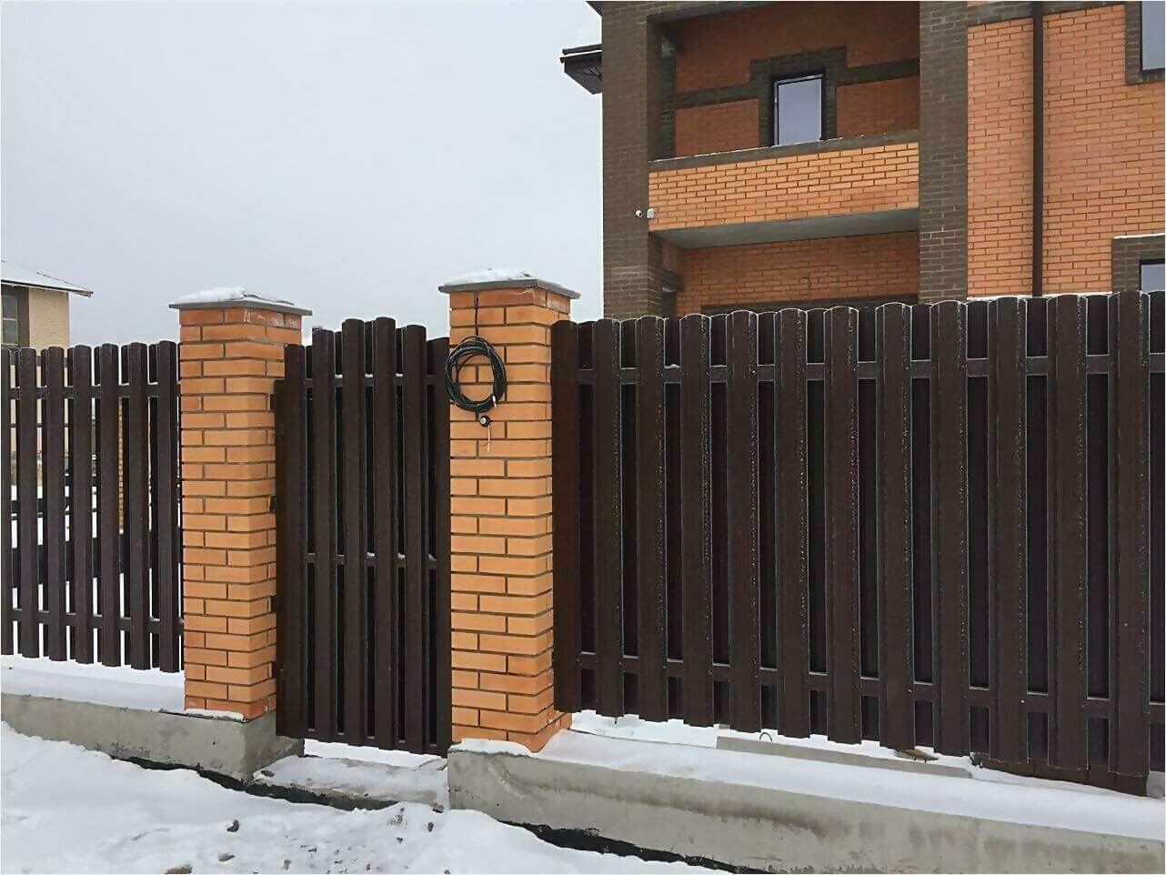 Забор из штакетника 95м фото2 в Осинцево