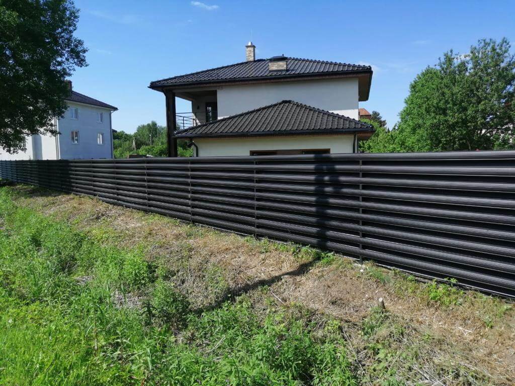 забор из штакетника Черный Стальной Бархат фото4 в Осинцево