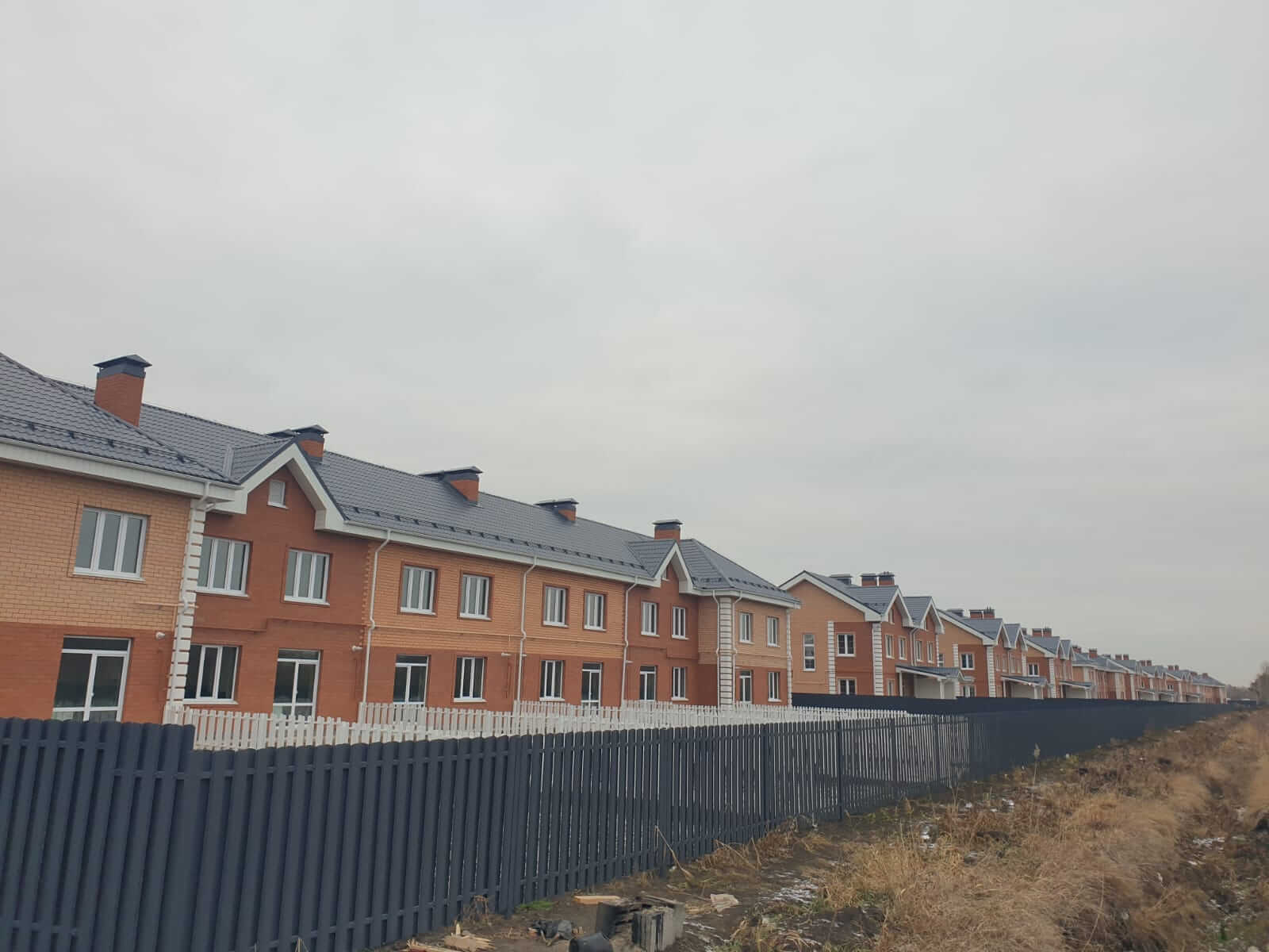 Забор из штакетника 230м Серый Графит фото5 в Осинцево