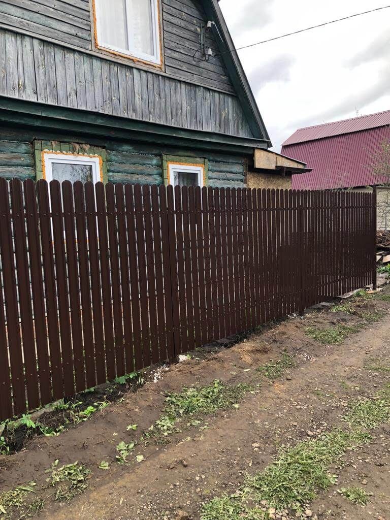 Забор из штакетника ЭКО-М 22м RAL8017/8017 Шоколад двусторонний в Осинцево