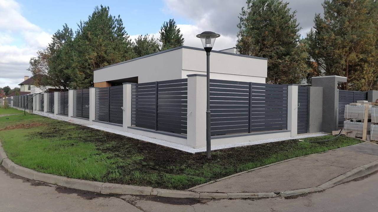 Забор-ранчо из металлопланкена 36м RAL7024 Серый Графит фото 7 в Осинцево