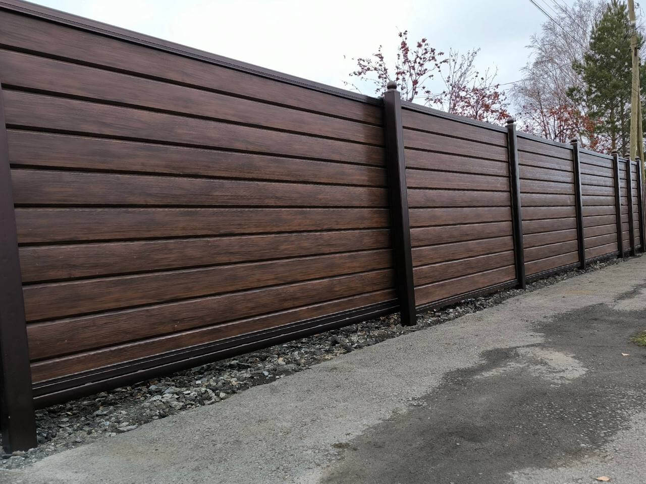 Забор из металлосайдинга Евро-Брус 46м Античное Дерево Принтек фото 5 в Осинцево