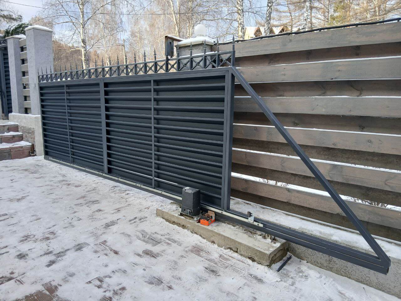 Входная группа из ламелей Хай-Тек RAL7024/7024 Серый Графит двусторонний МАТТЕ фото 23 в Осинцево