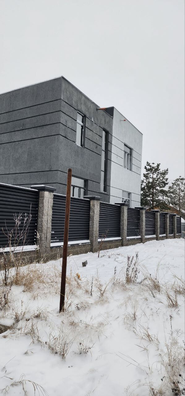 Забор-жалюзи из ламелей ЭКО-Z 66м RAL9005/9005 Черный двусторонний МАТТЕ фото 1 в Осинцево