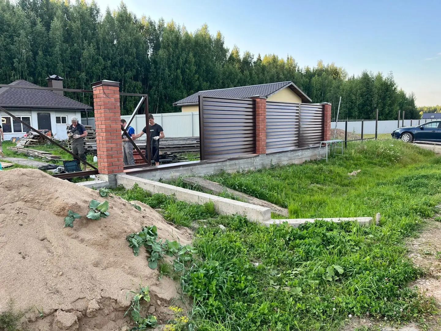 Забор-жалюзи из ламелей Хай-Тек 26м RAL8017/8017 Шоколад двусторонний фото 3 в Осинцево